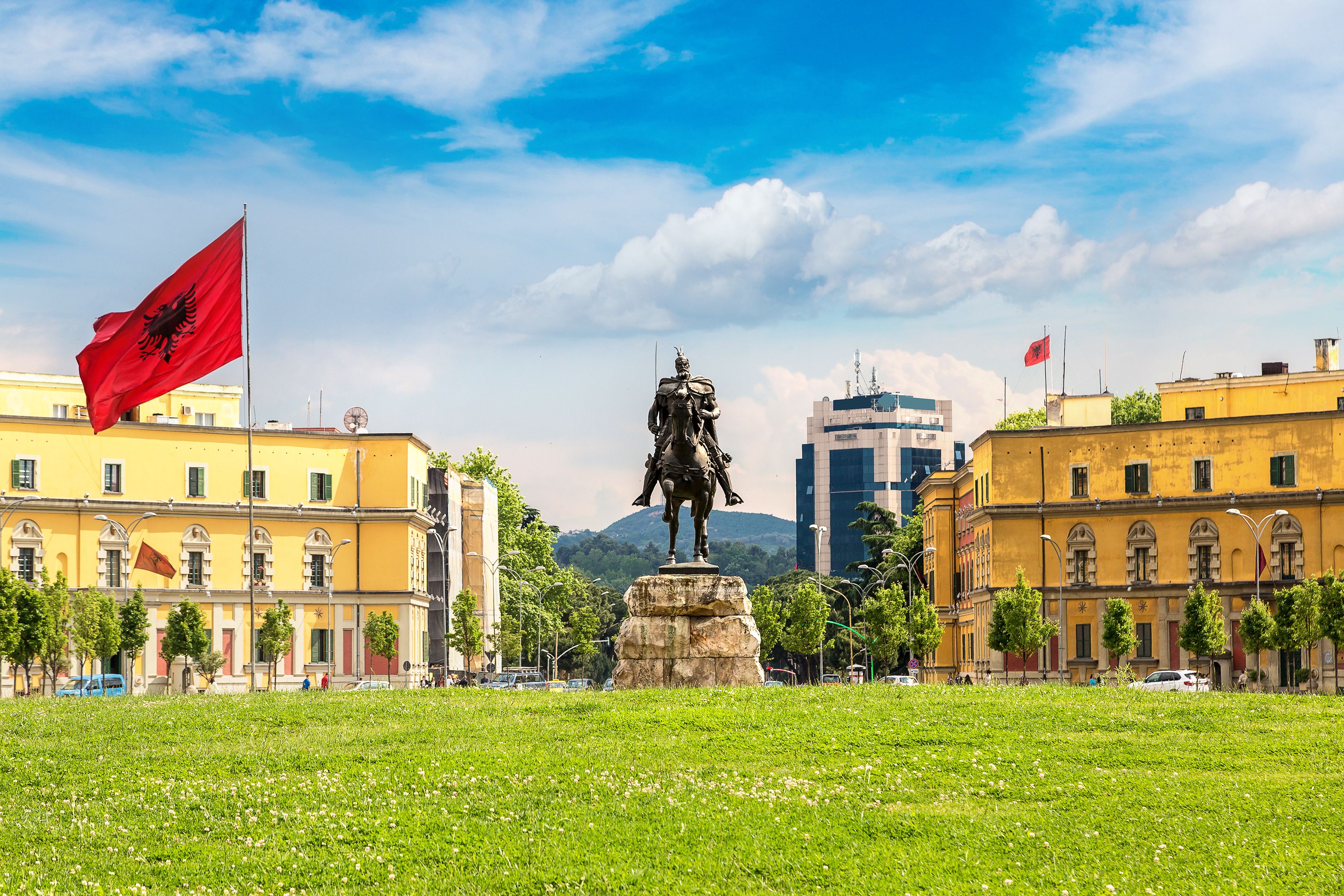 skanderbeg-square_527383399