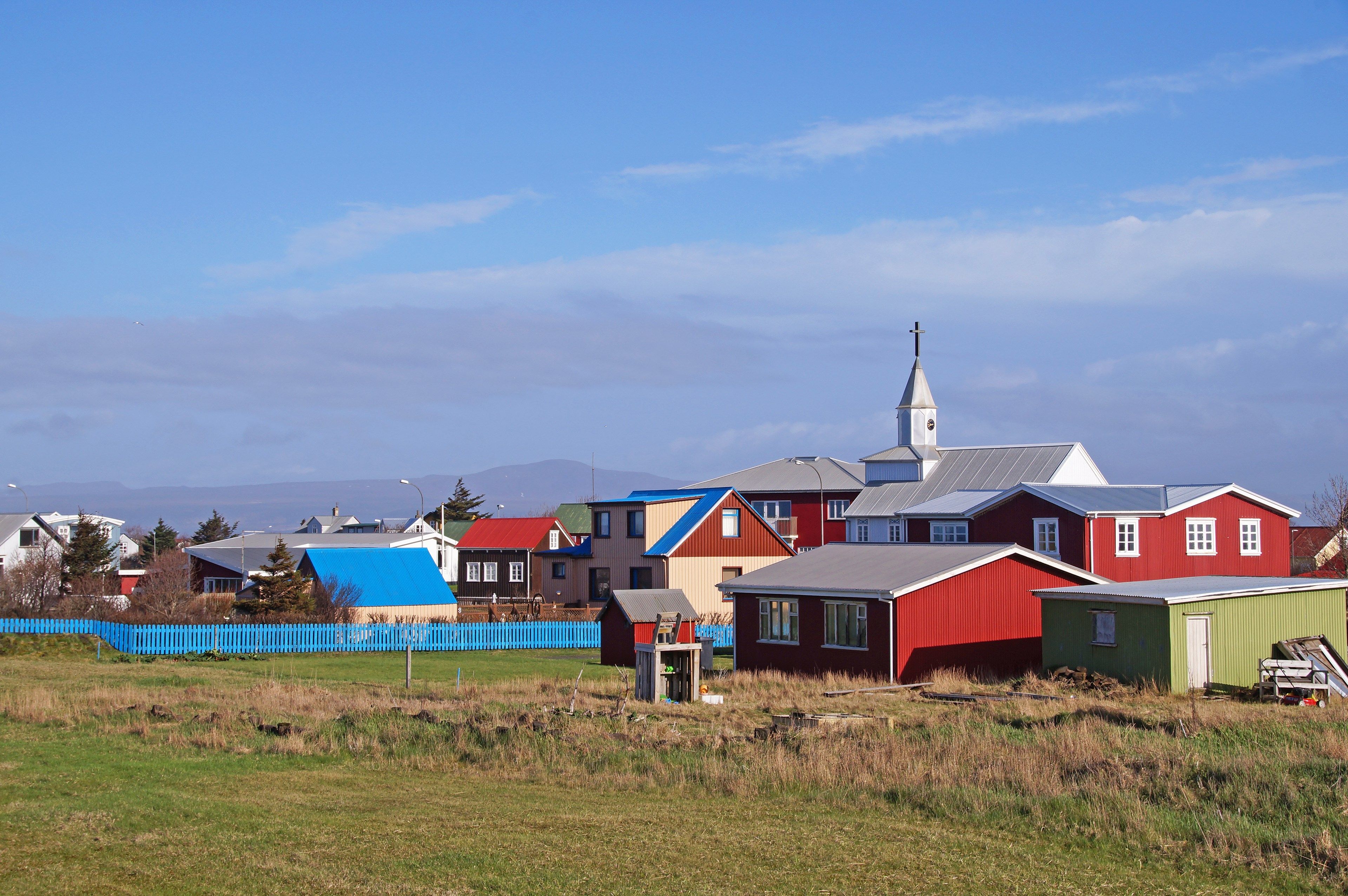 eyrarbakki-on-a-sunny-day