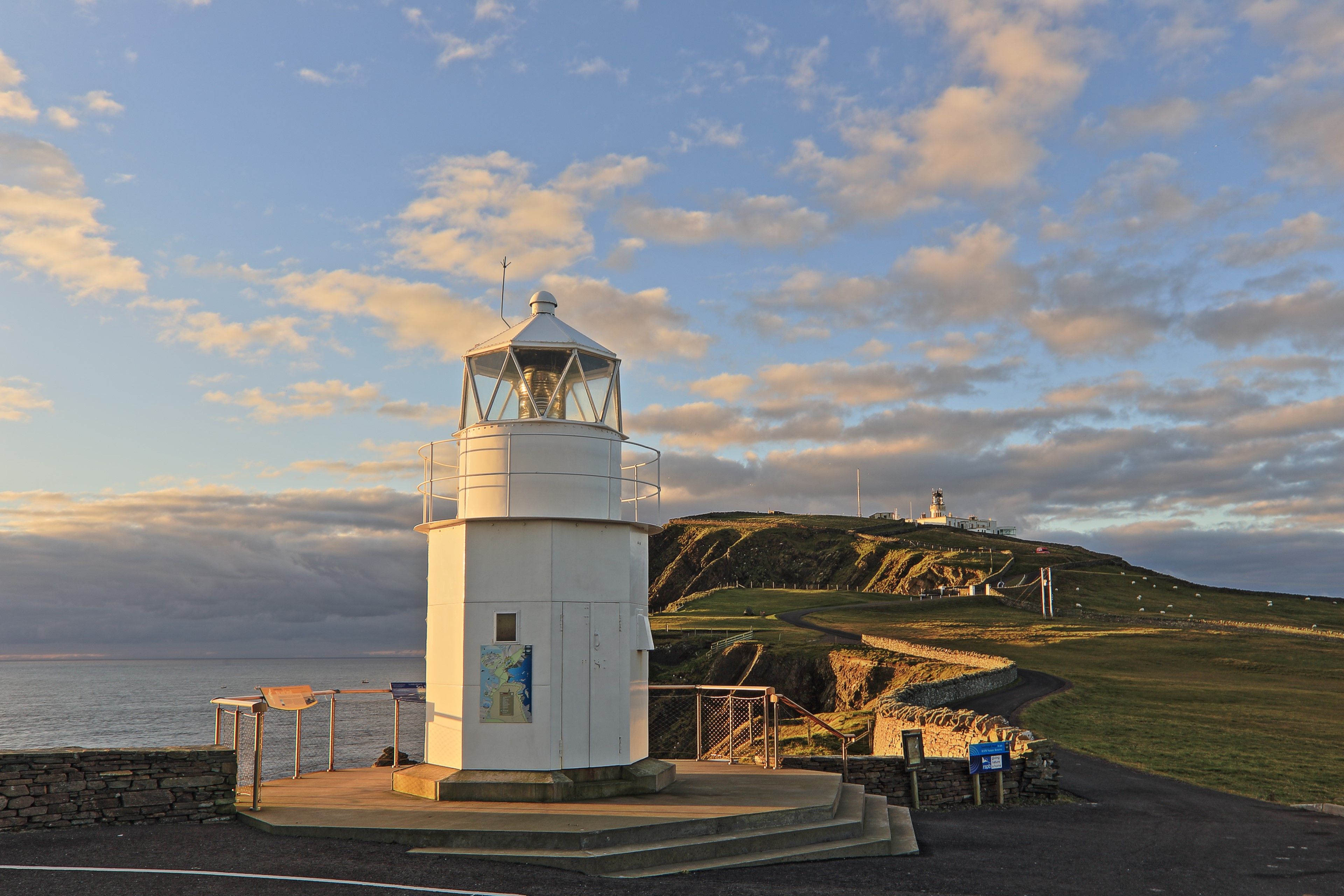 sumburgh-head-in-early-morning-light-mainland-shetland-136910878