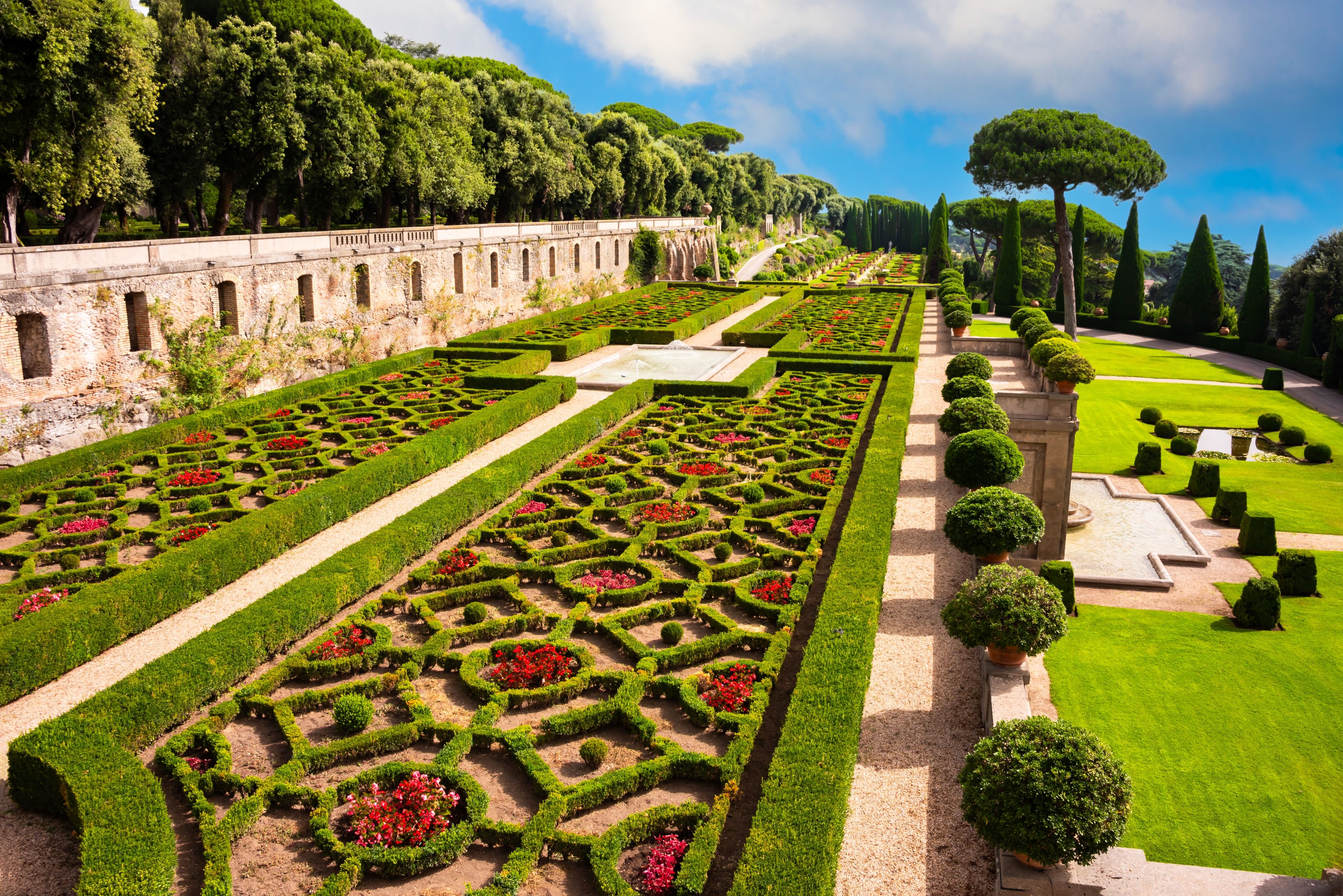 Lazio Botanical Wonders - Rome, Ninfa & Vlterbo