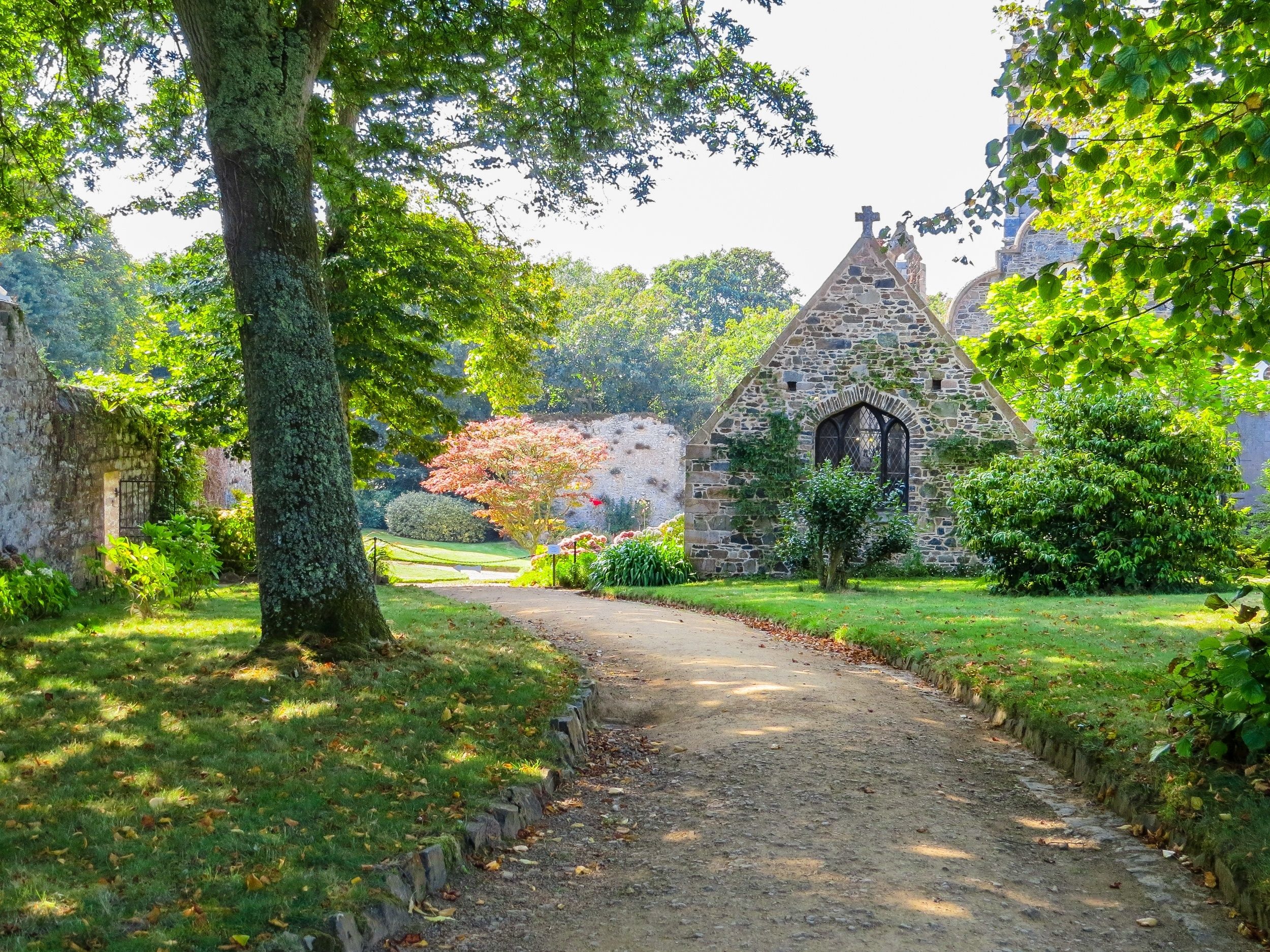 Channel Islands: Gardens of Guernsey and Sark