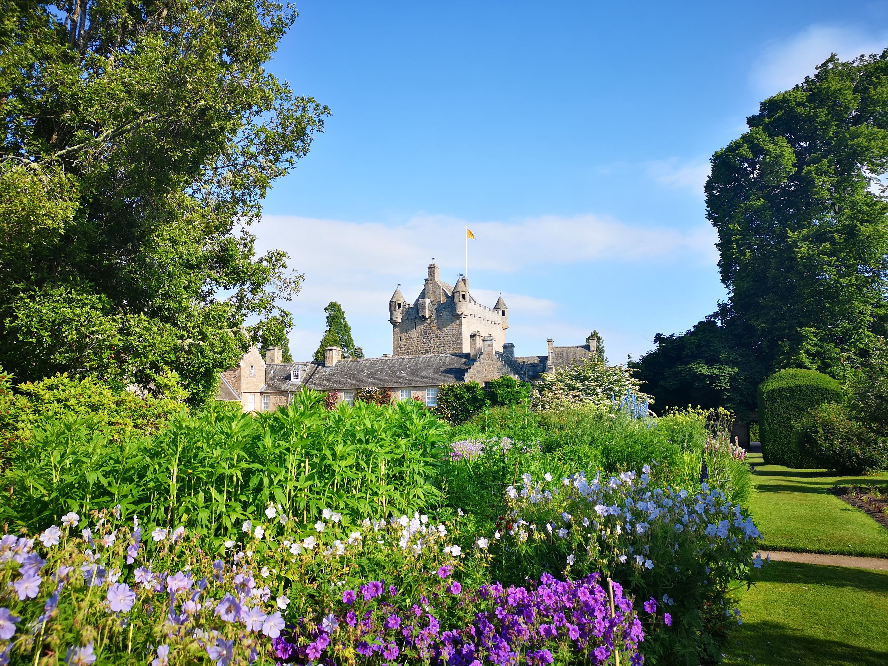 Scotland: Castles and Palaces of the Highlands